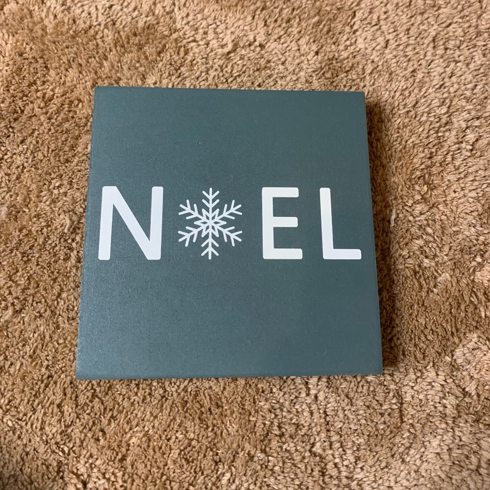 Holiday themed Boxtop decor